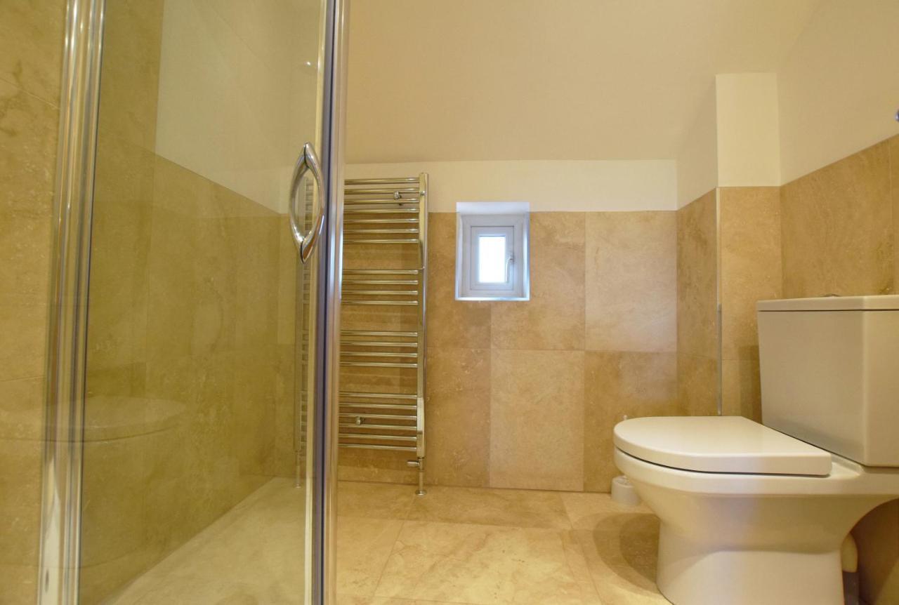 Whispers - 4 Bedroom Modern Family Holiday Home In Salcombe Sleeps 8 Buitenkant foto